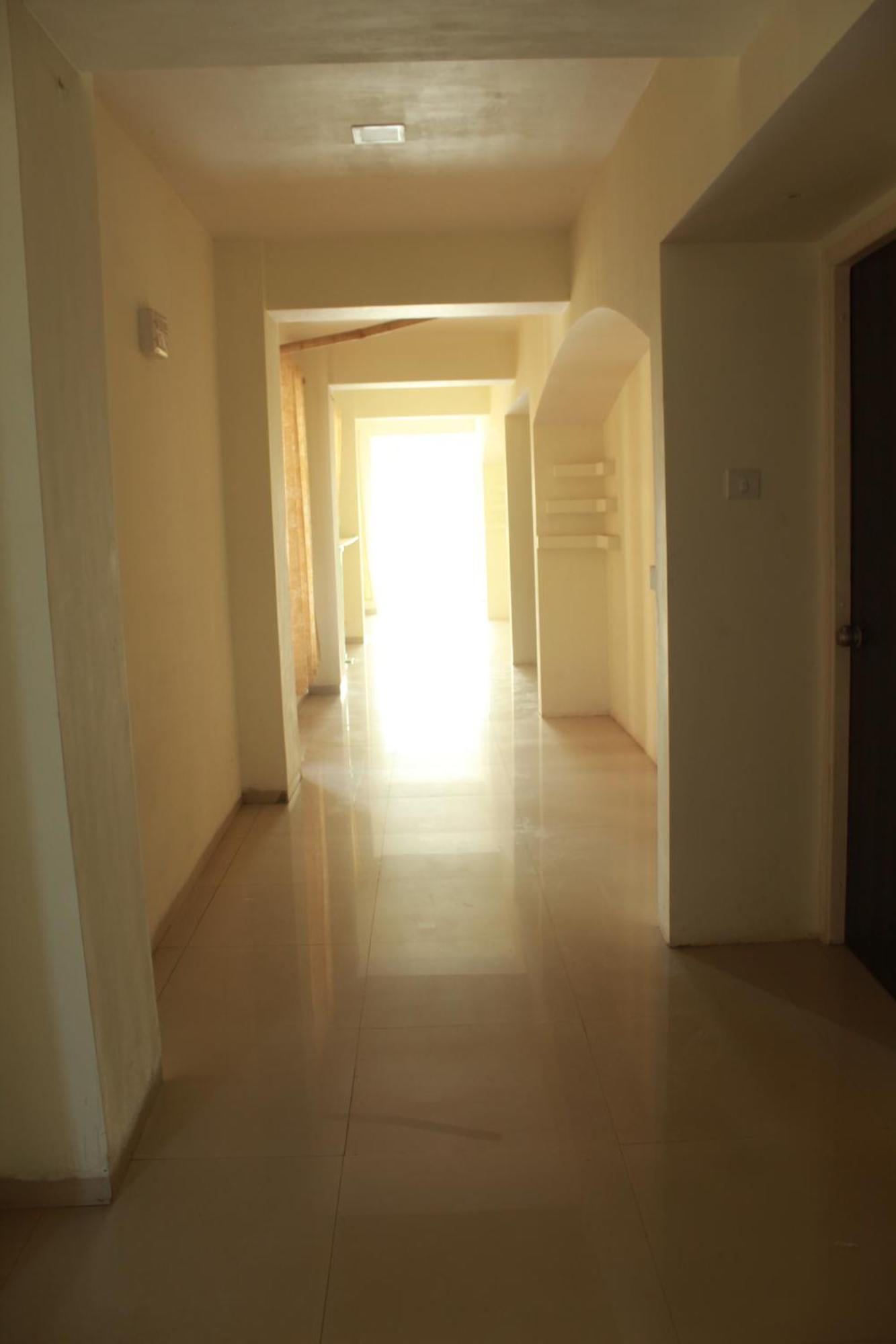 Hotel Skylark Vapi Exterior photo